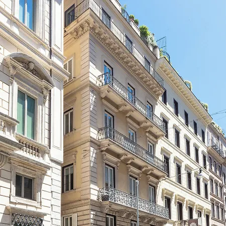Amazing Piazza Venezia Suites-2